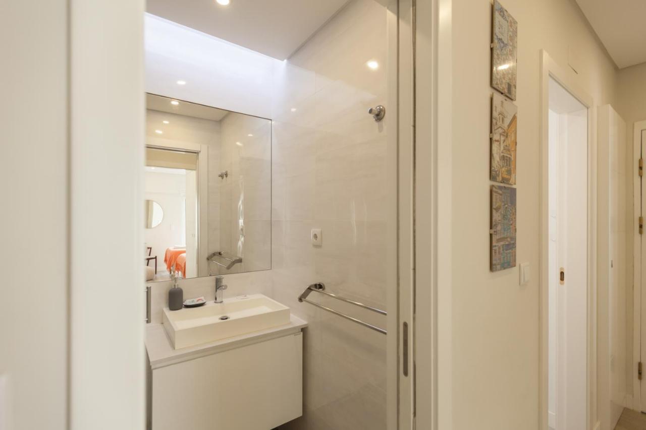 Flh Marques Pombal Flat With Balcony Apartment ลิสบอน ภายนอก รูปภาพ